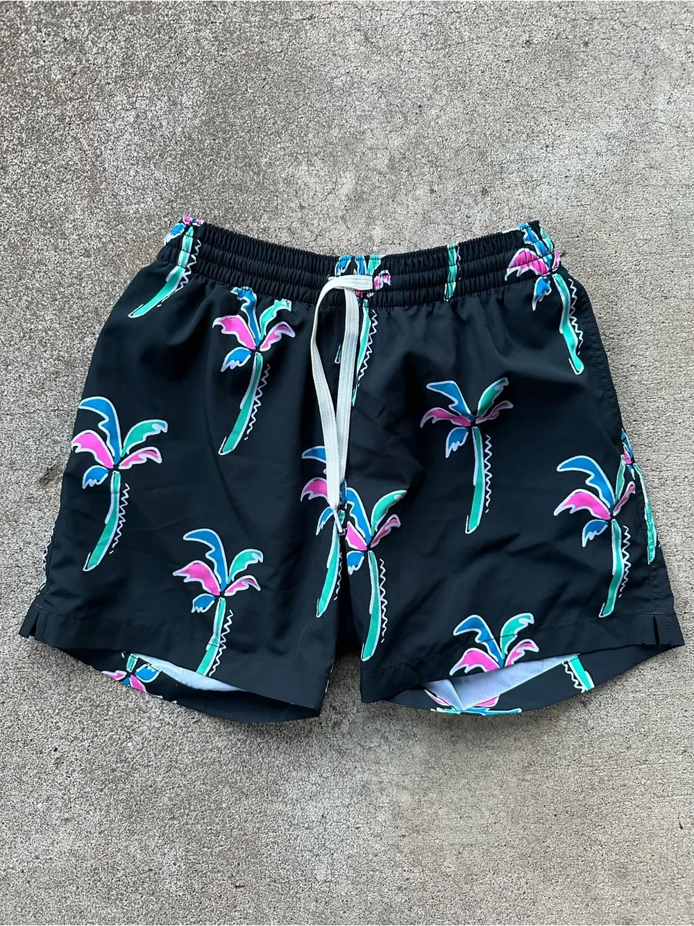 Chubbies The Havana Nights Classic Lined Swim Trunks